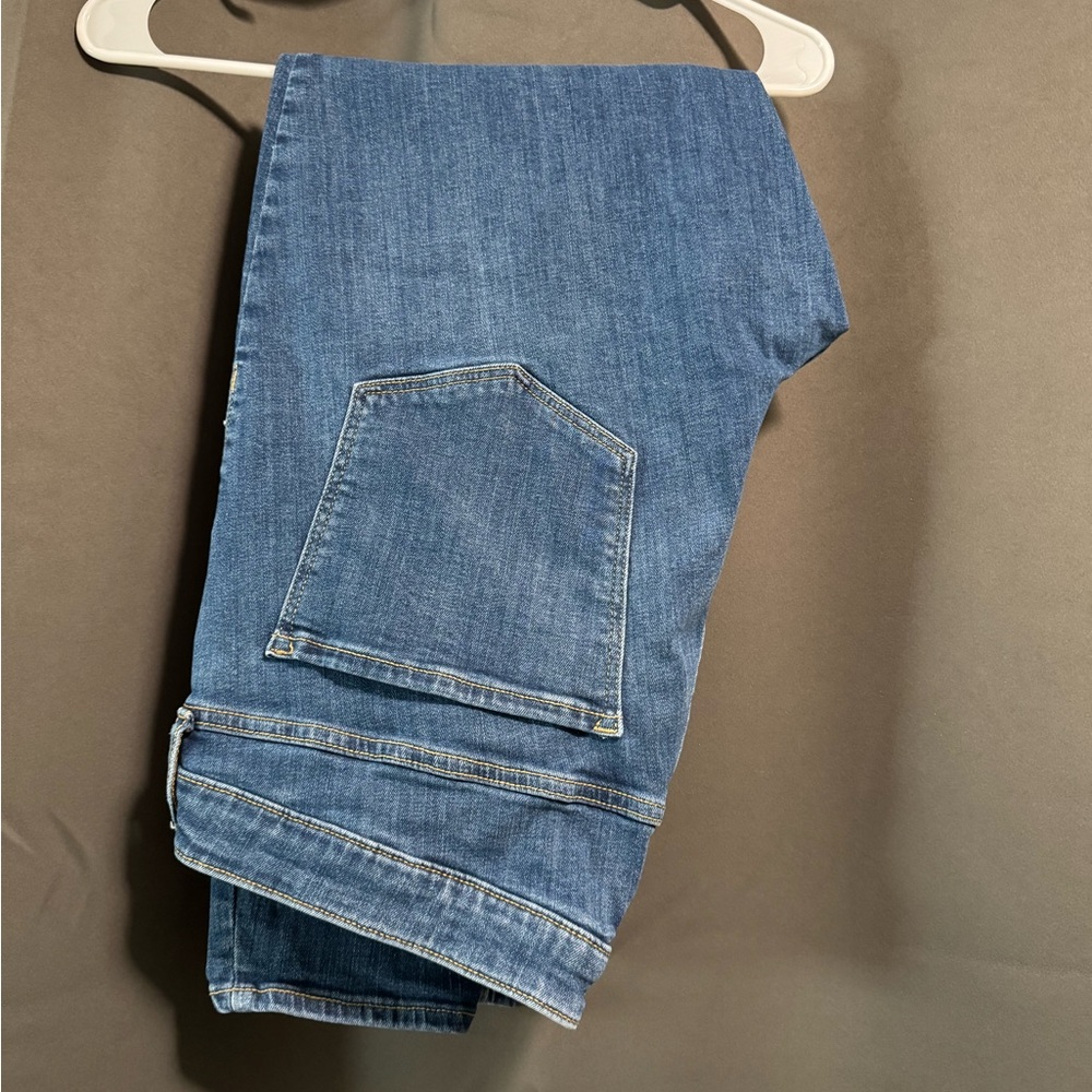 Mid-Rise Rockstar Super-Skinny Denim Jeans